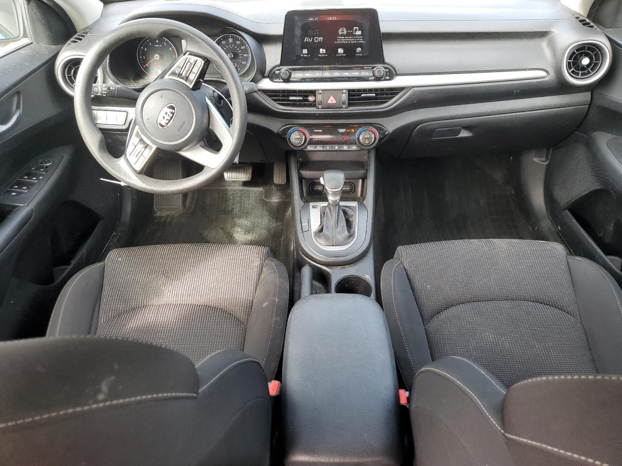 2019 Kia Forte - Image 8
