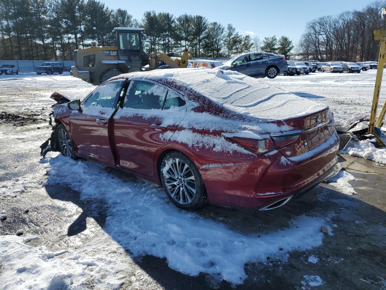 2019 Lexus ES - Image 2