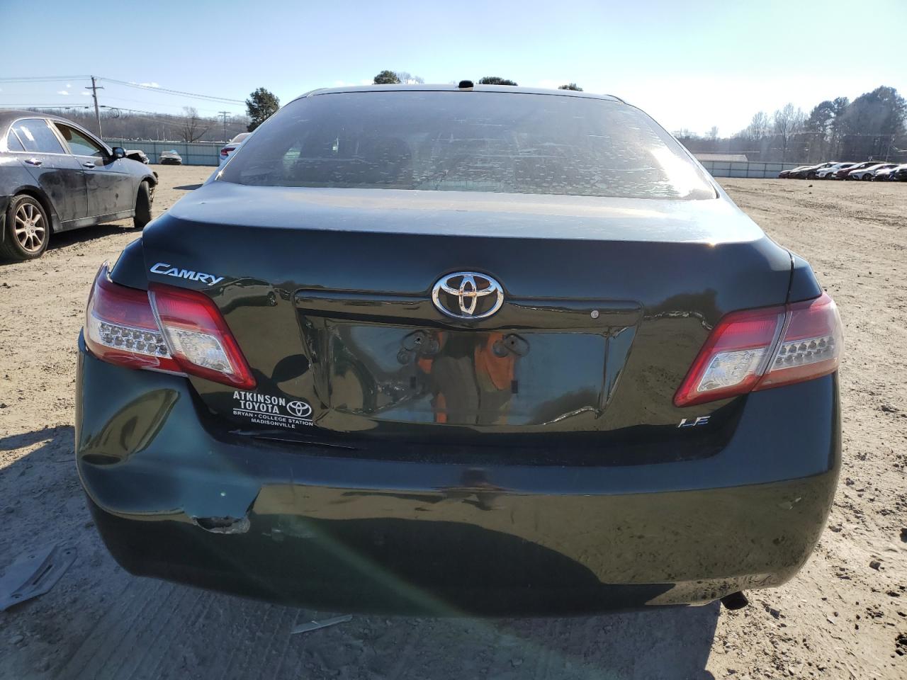 2010 Toyota Camry - Image 6
