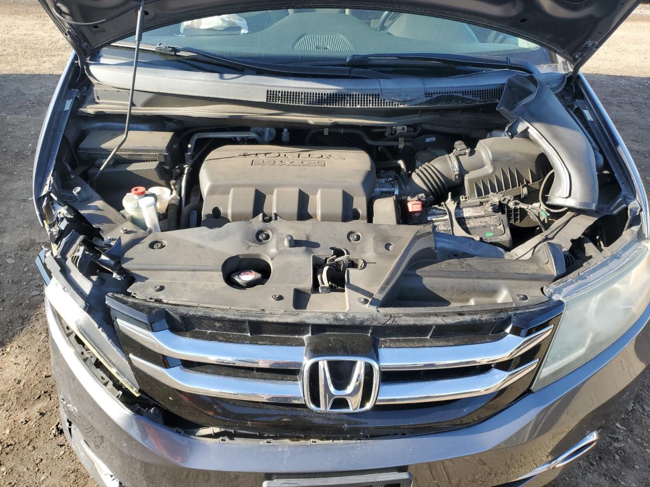 2014 Honda Odyssey - Image 12