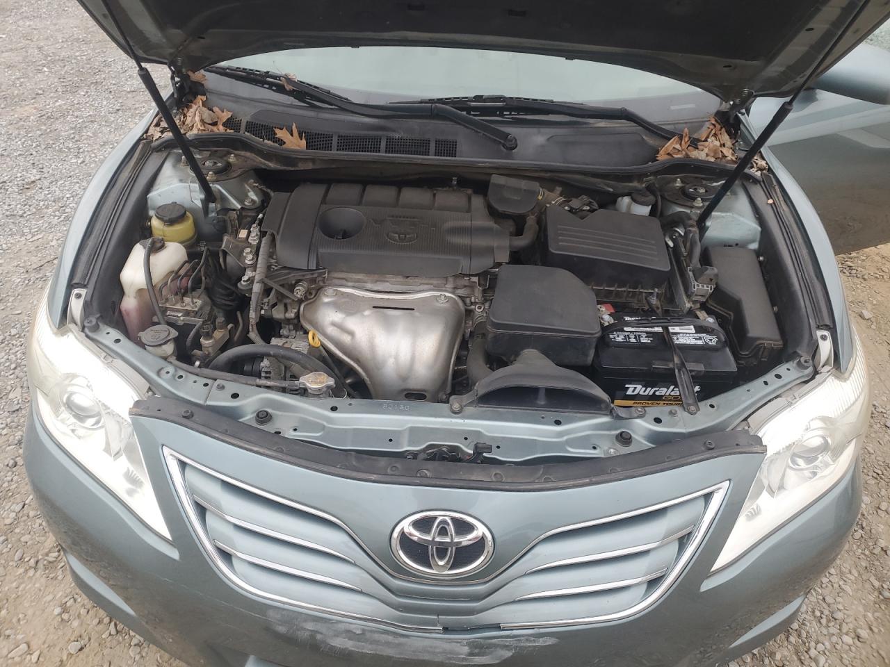 2011 Toyota Camry - Image 11
