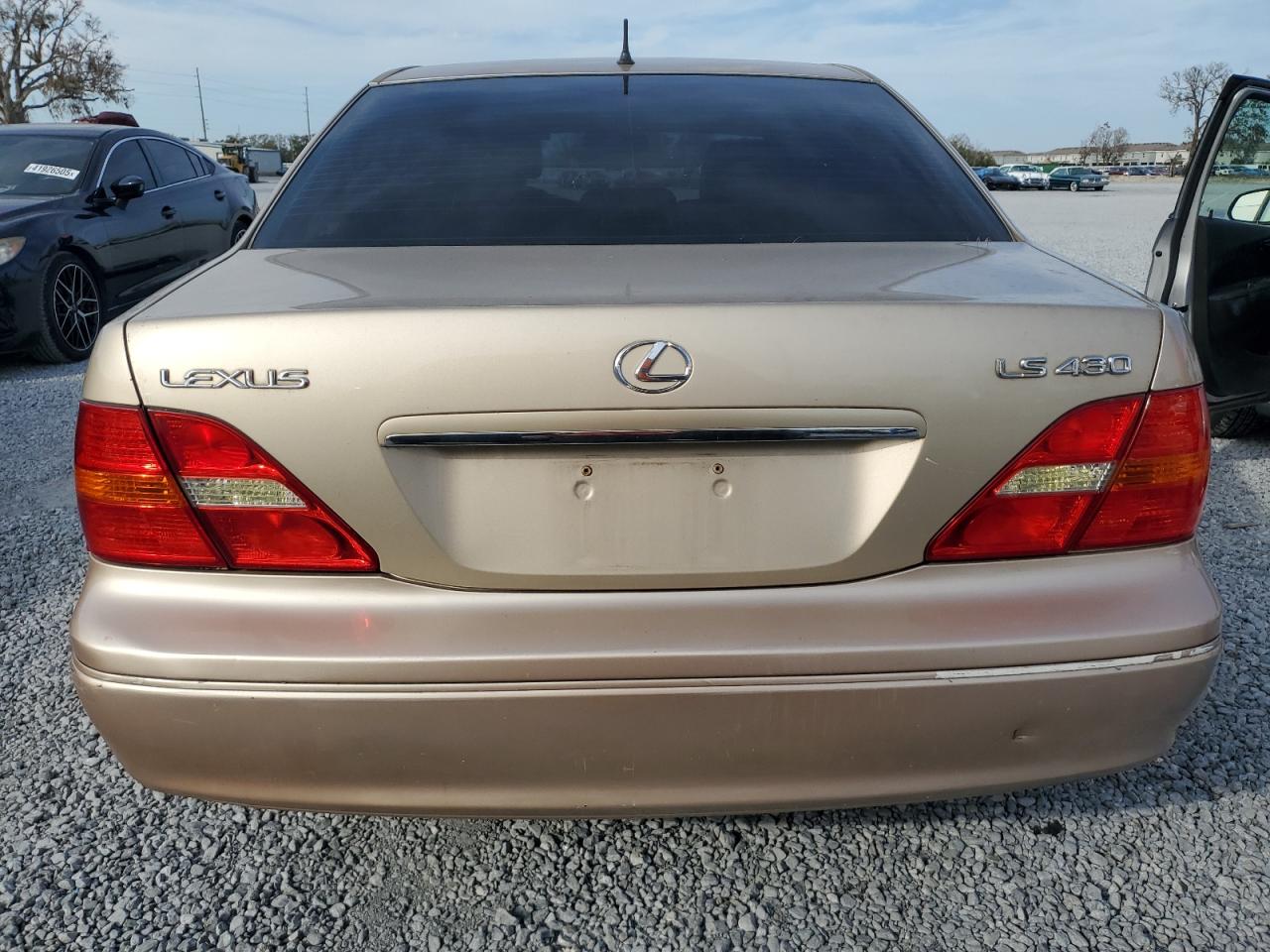 2002 Lexus LS - Image 6