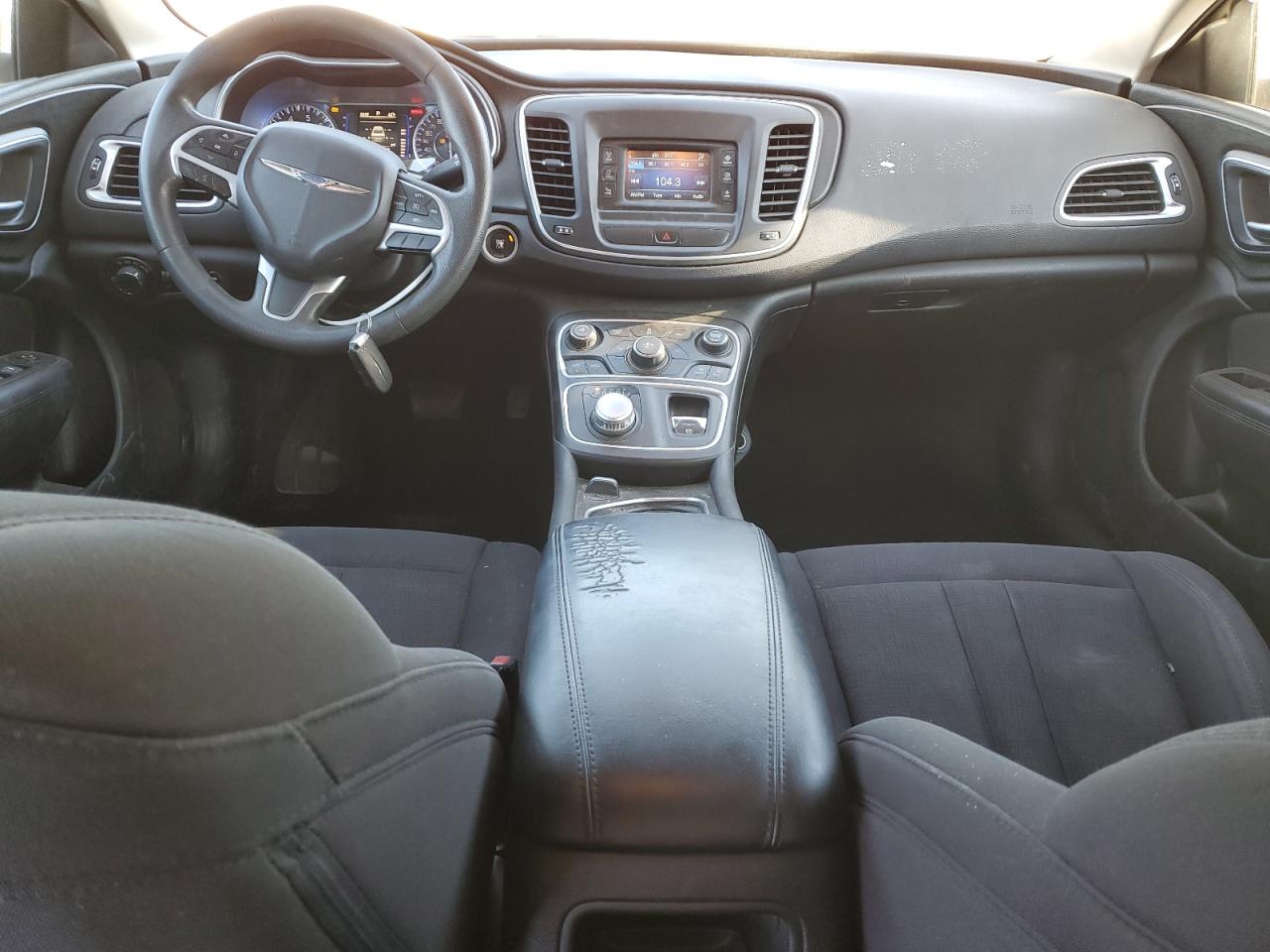 2015 Chrysler 200 - Image 8