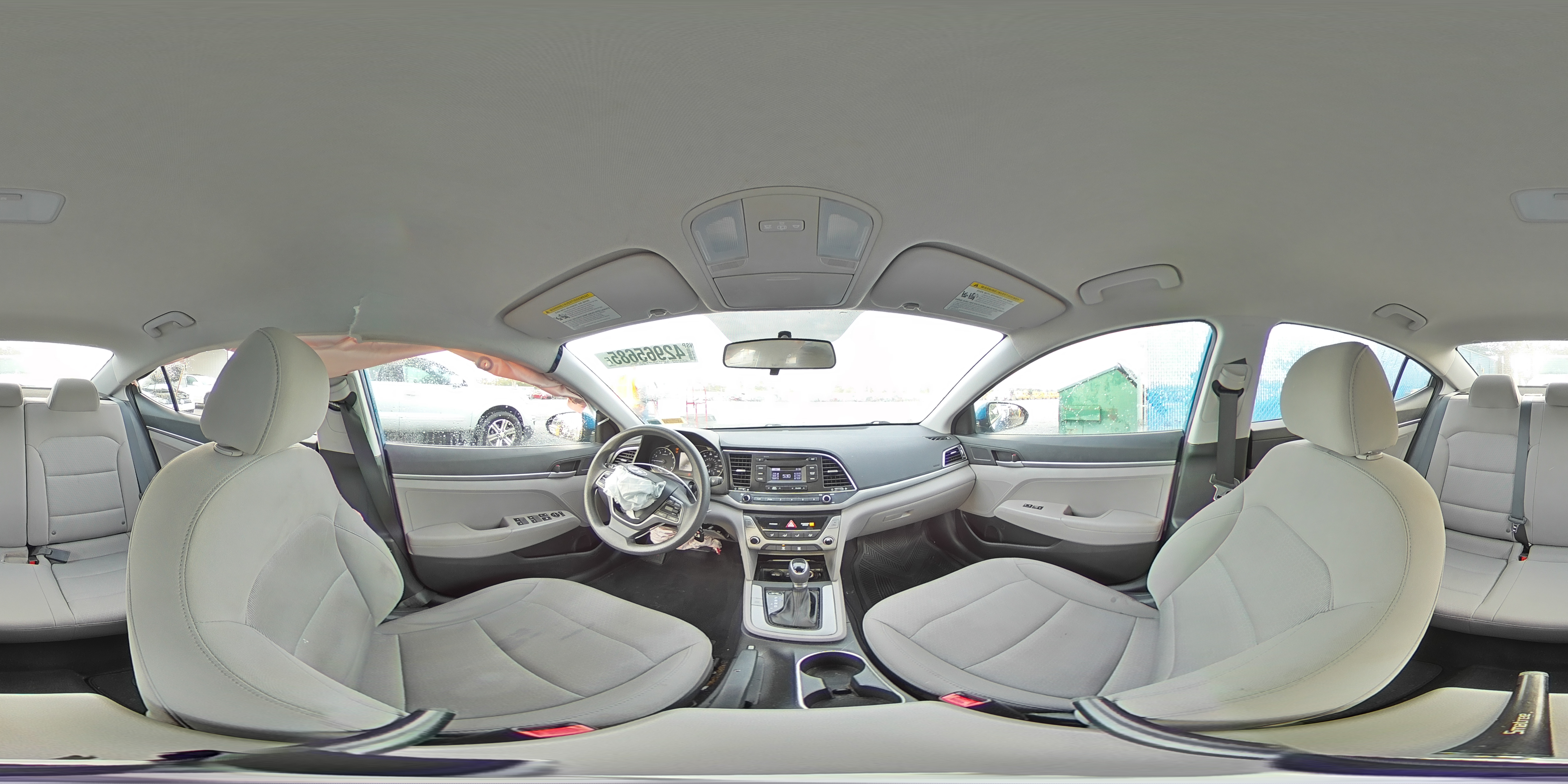 2018 Hyundai Elantra - Image 15