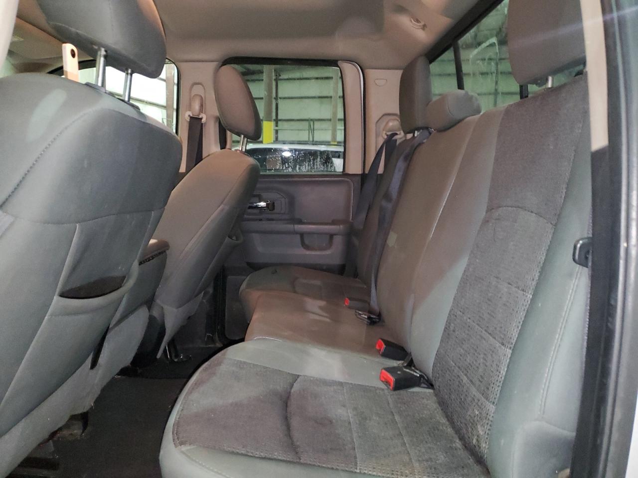 2014 RAM 1500 - Image 10