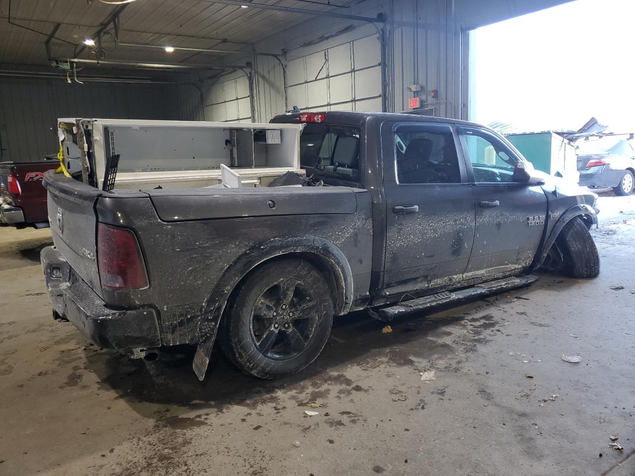 2014 RAM 1500 - Image 3