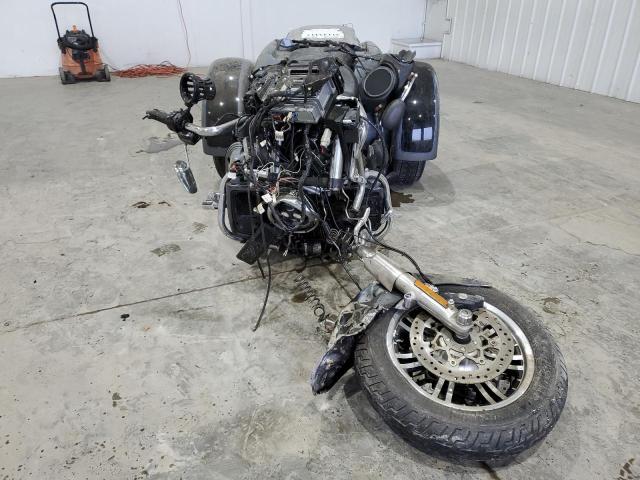 2022 HARLEY-DAVIDSON FLHTCUTG 