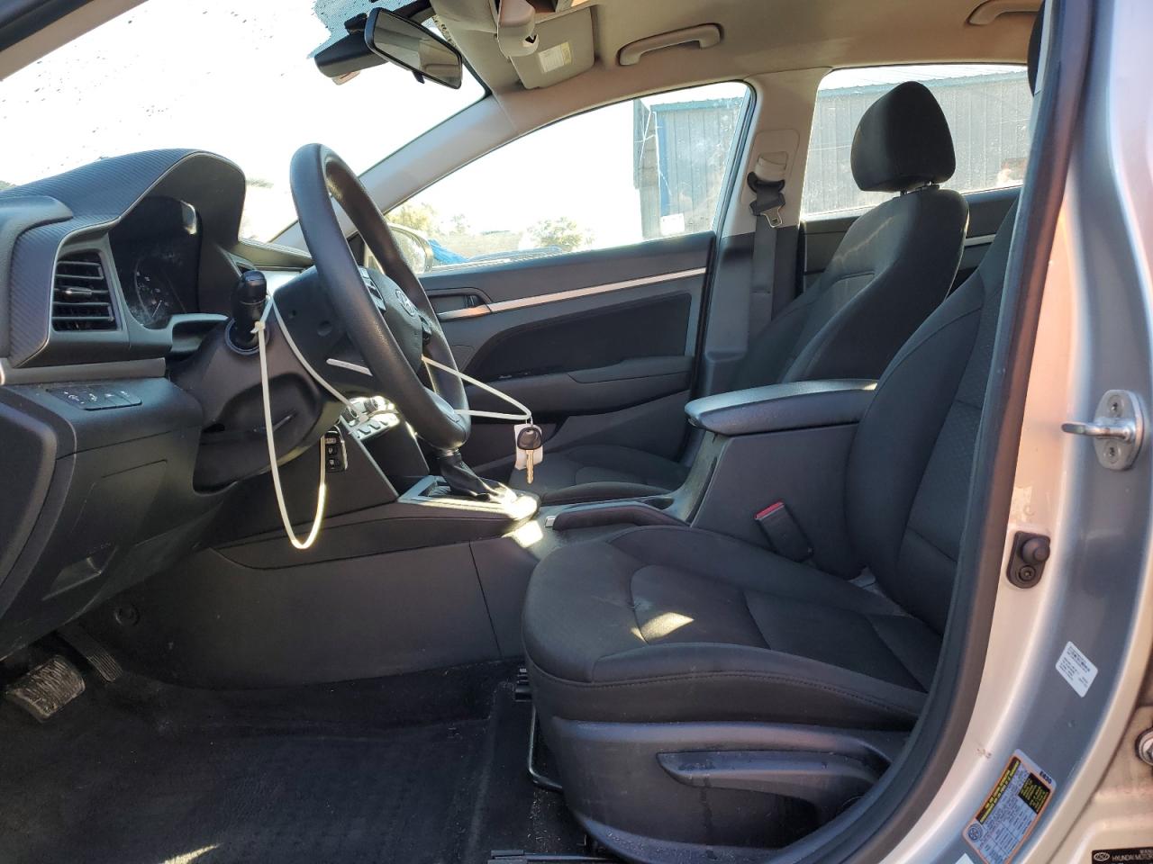 2020 Hyundai Elantra - Image 7
