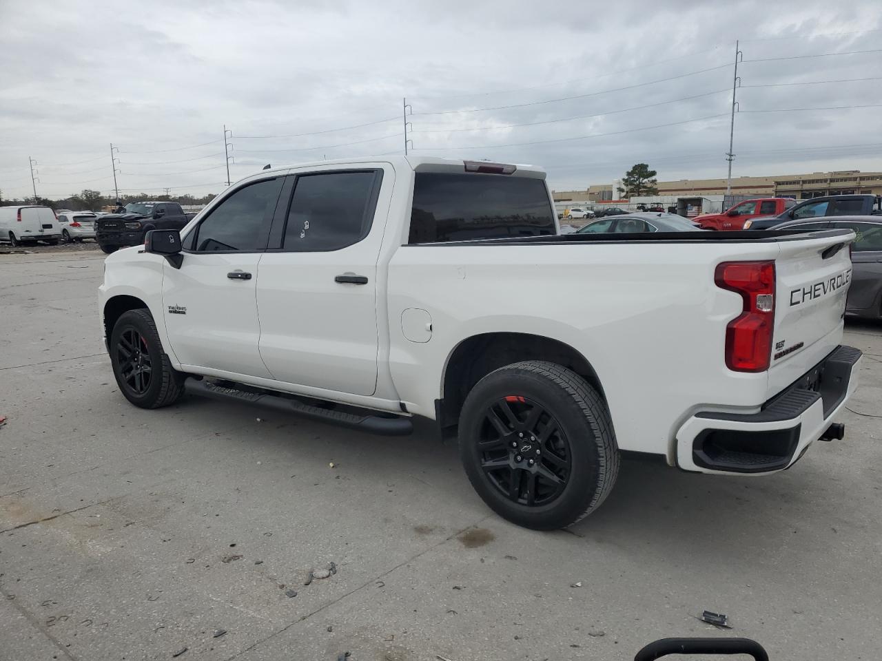 2021 Chevrolet Silverado - Image 2
