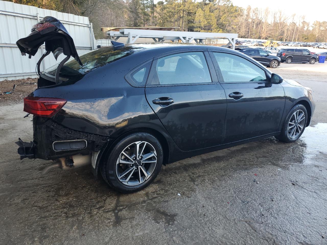 2023 Kia Forte - Image 3