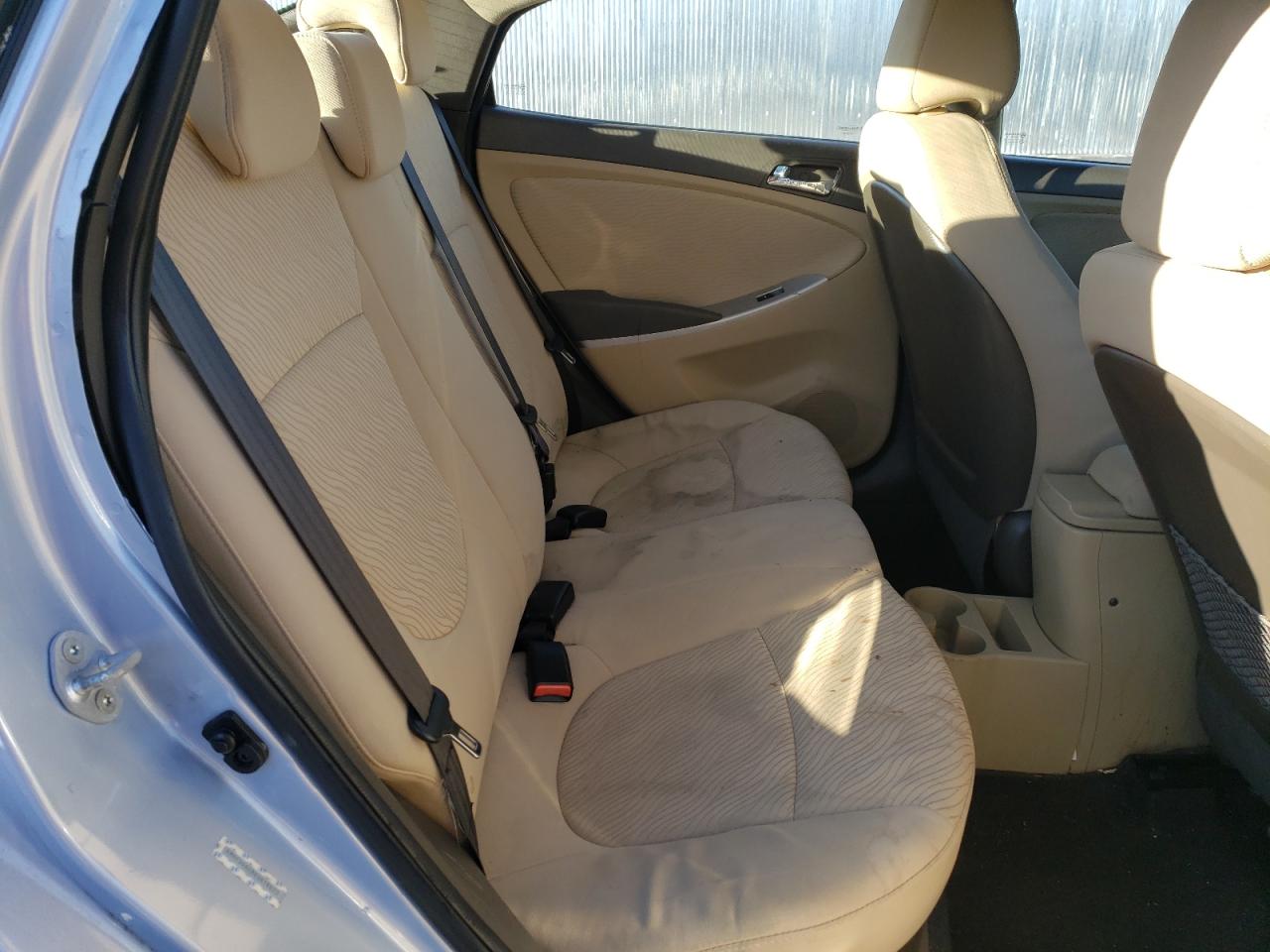 2014 Hyundai Accent - Image 10