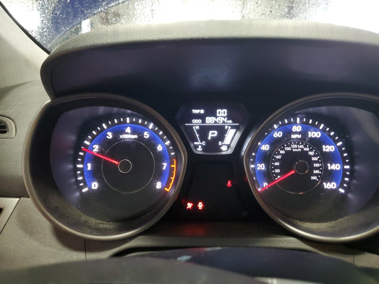 2013 Hyundai Elantra - Image 9