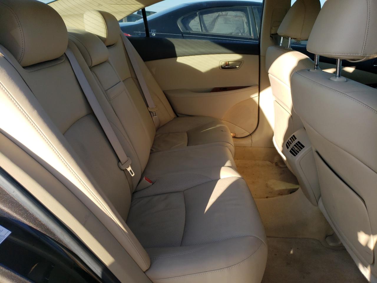 2009 Lexus ES - Image 10