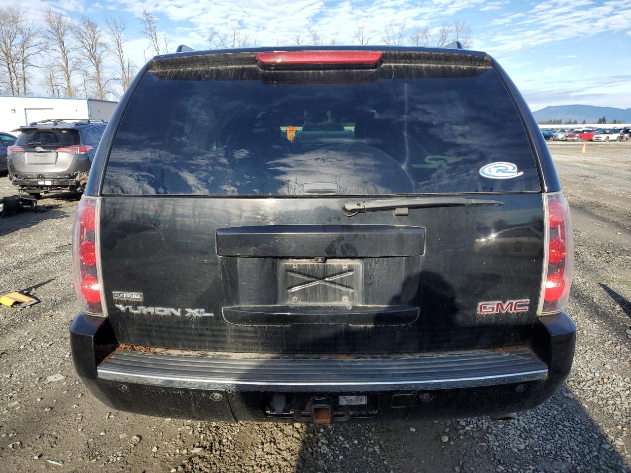 2009 GMC Yukon Xl Denali VIN: 1GKFK06249R300408 Lot: 88075605