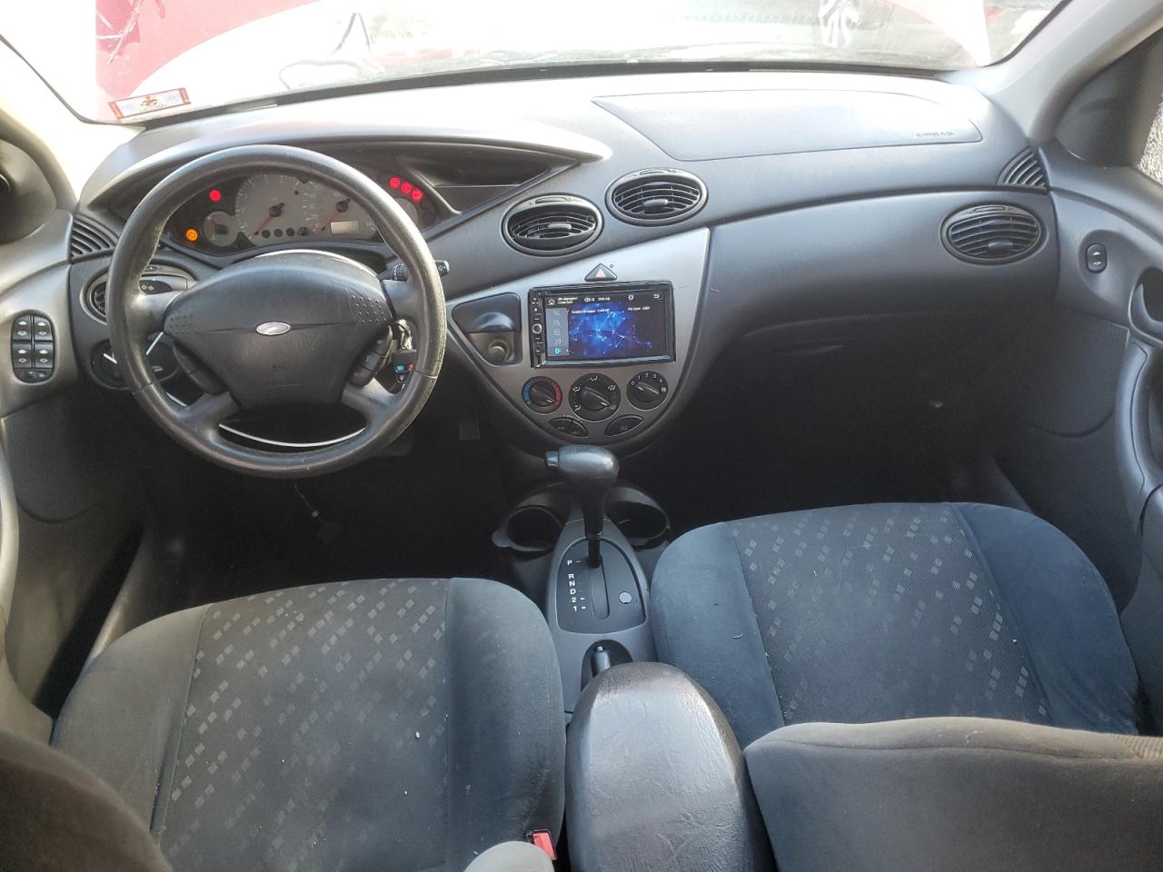 2001 Ford Focus - Image 8