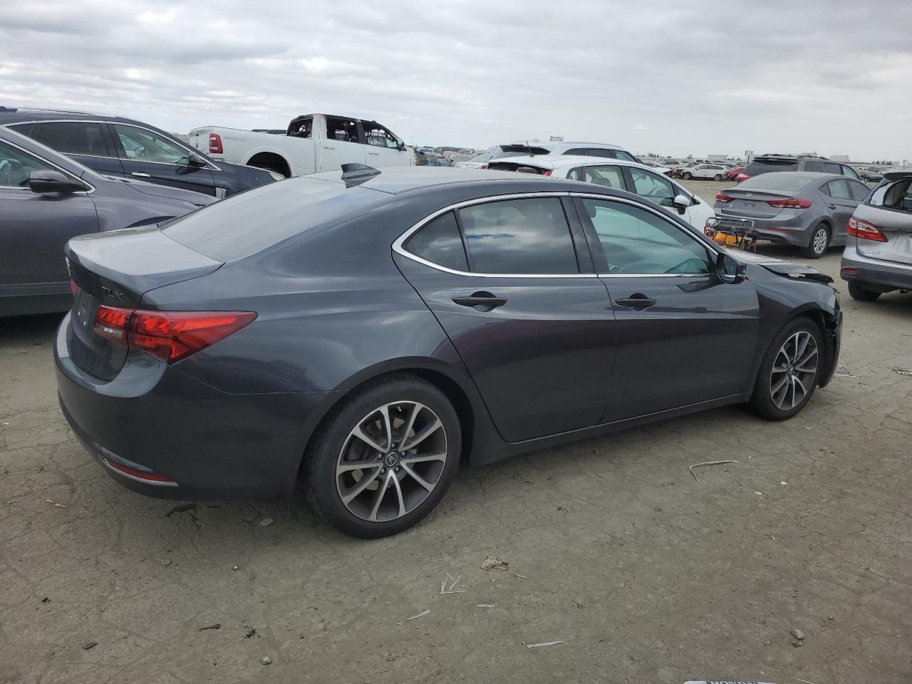 2015 Acura TLX - Image 3