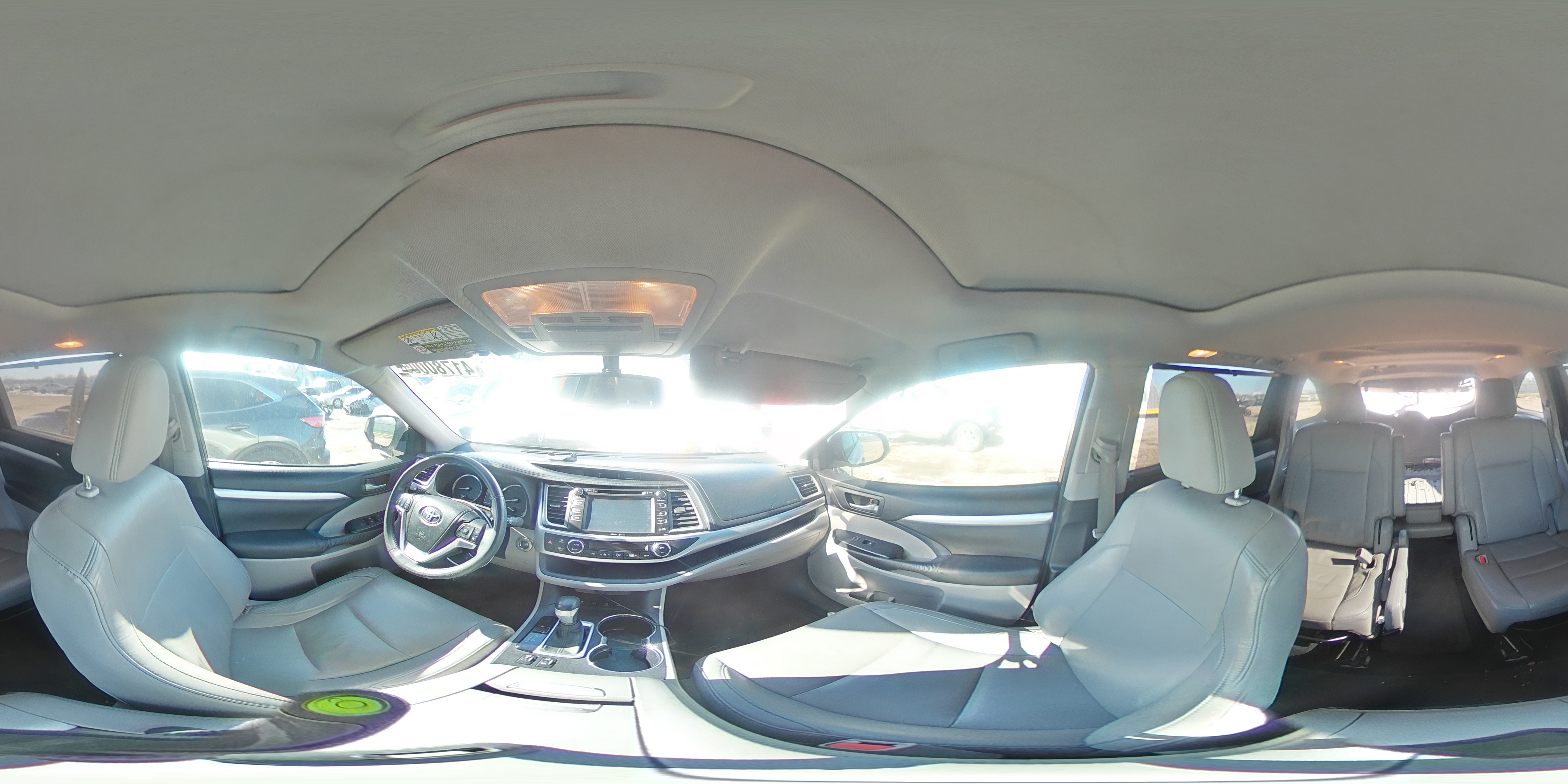 2014 Toyota Highlander - Image 13