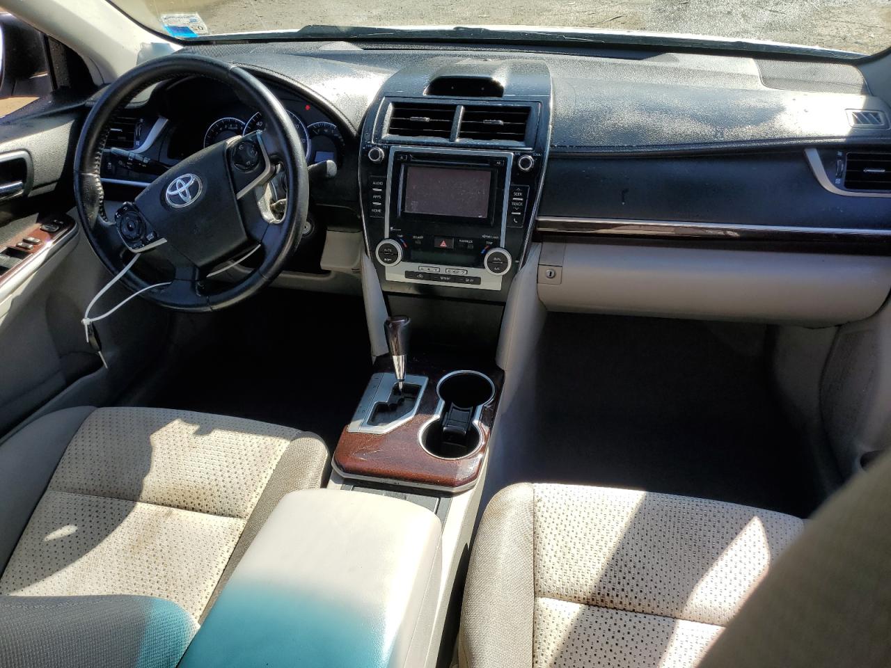 2014 Toyota Camry - Image 8