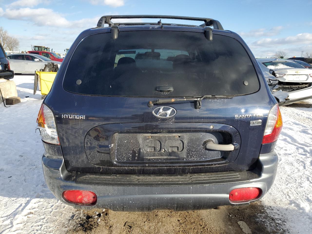 2004 Hyundai Santa Fe - Image 6