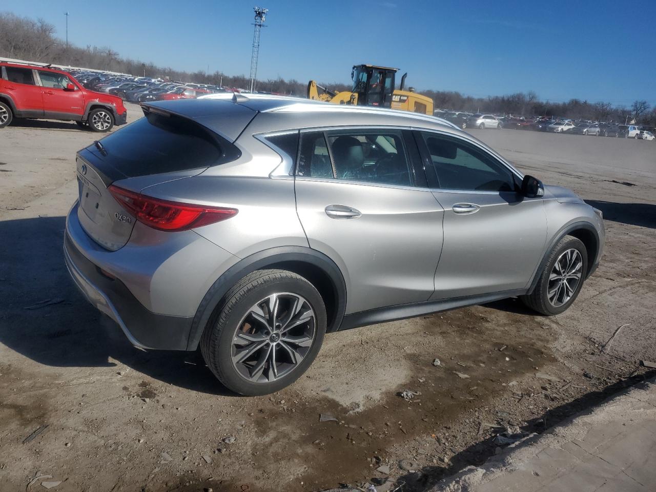 2017 Infiniti QX30 - Image 3