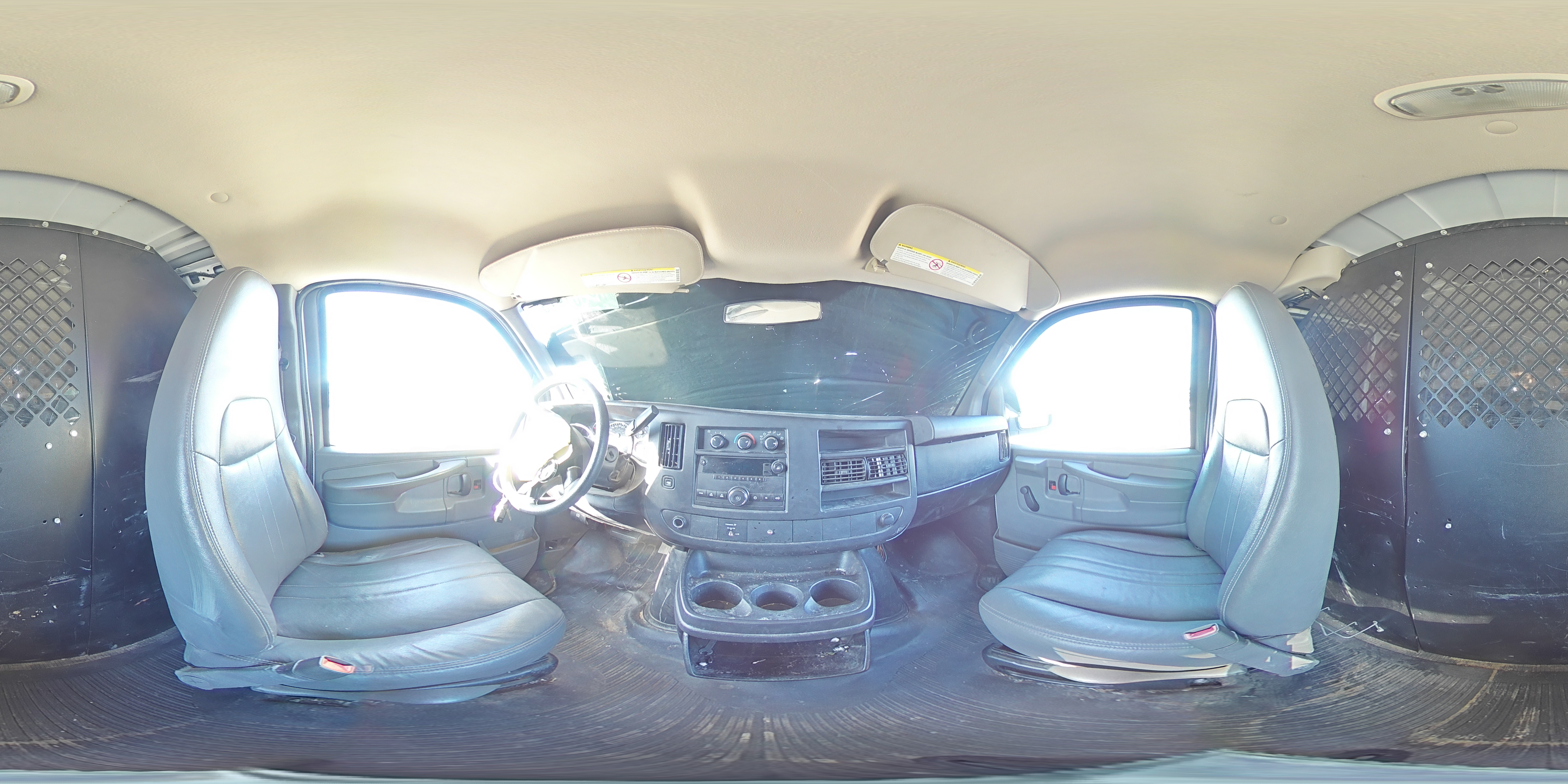 2010 Chevrolet Express - Image 14