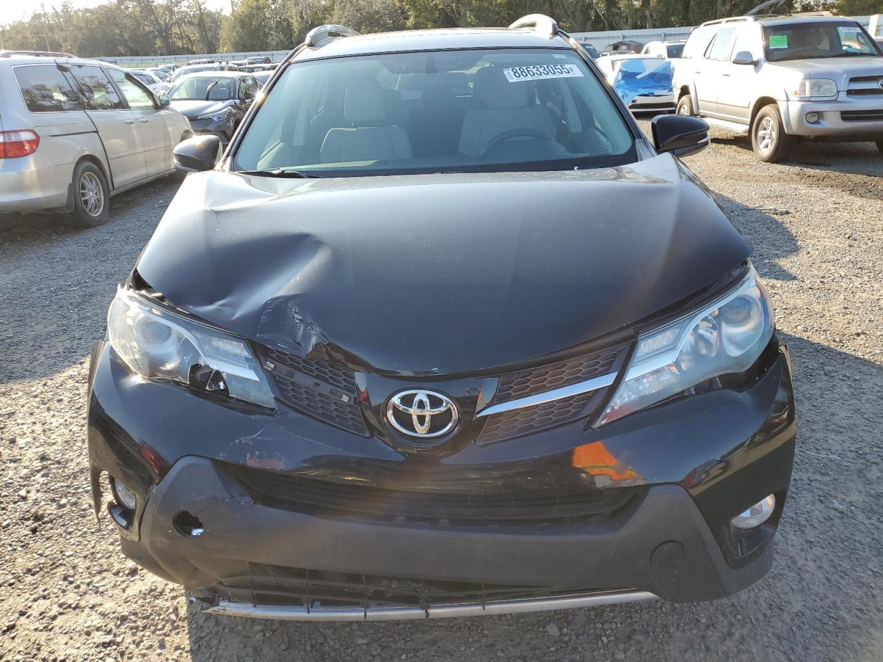 2013 Toyota RAV 4 - Image 5