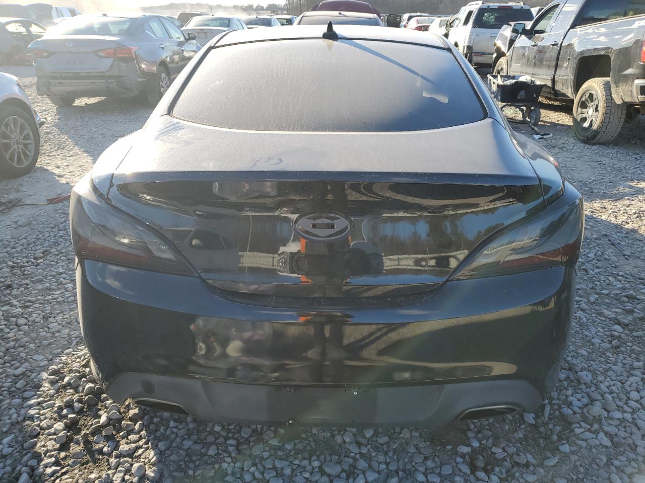 2012 Hyundai Genesis - Image 6
