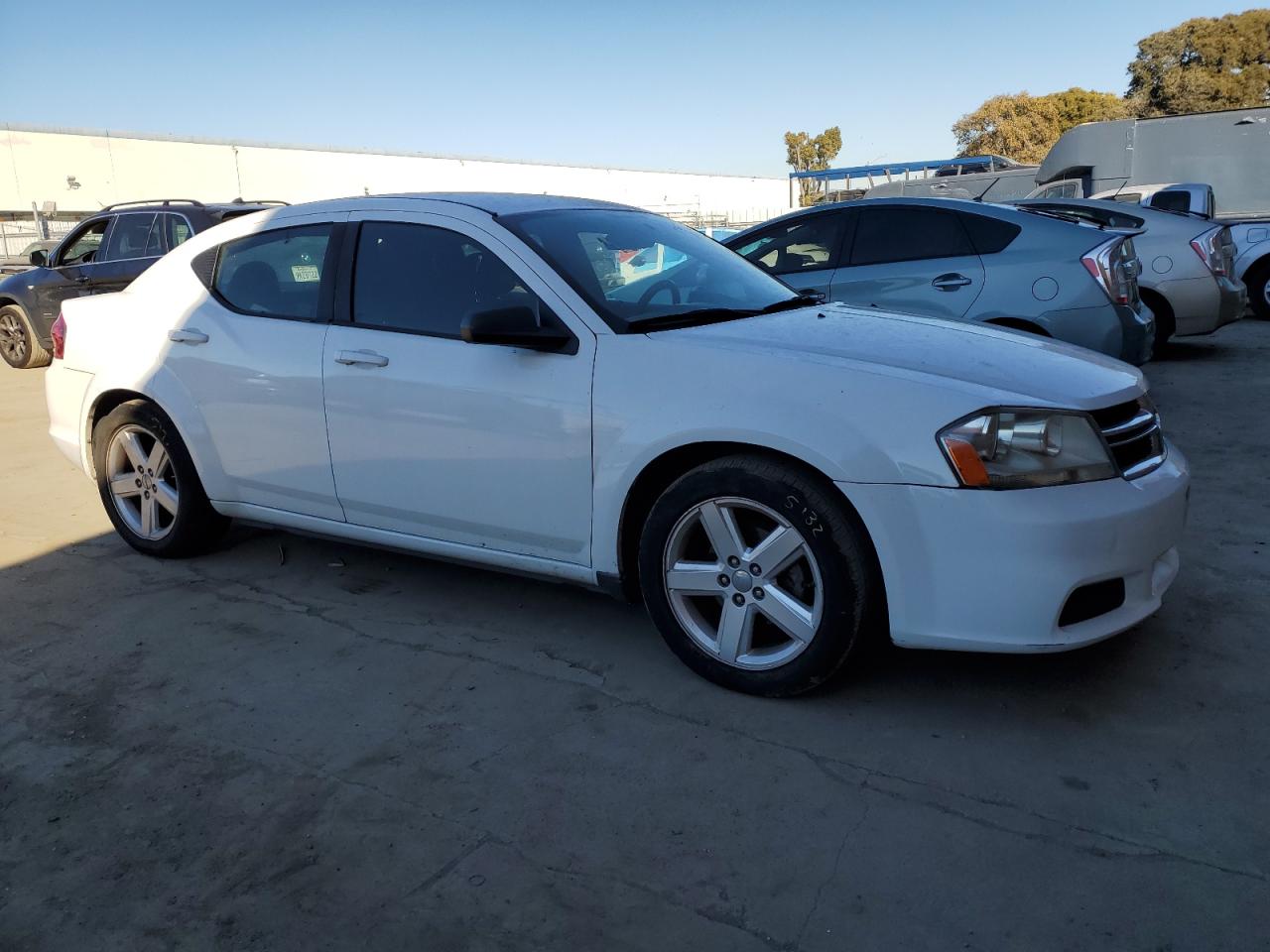 2013 Dodge Avenger - Image 4