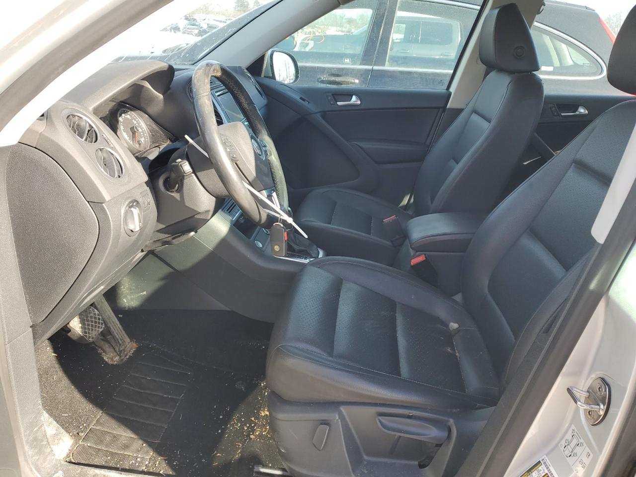 2017 Volkswagen Tiguan - Image 7