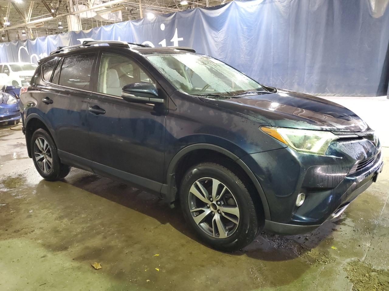 2018 Toyota RAV 4 - Image 4