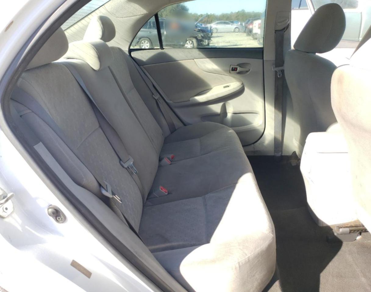 2009 Toyota Corolla - Image 10
