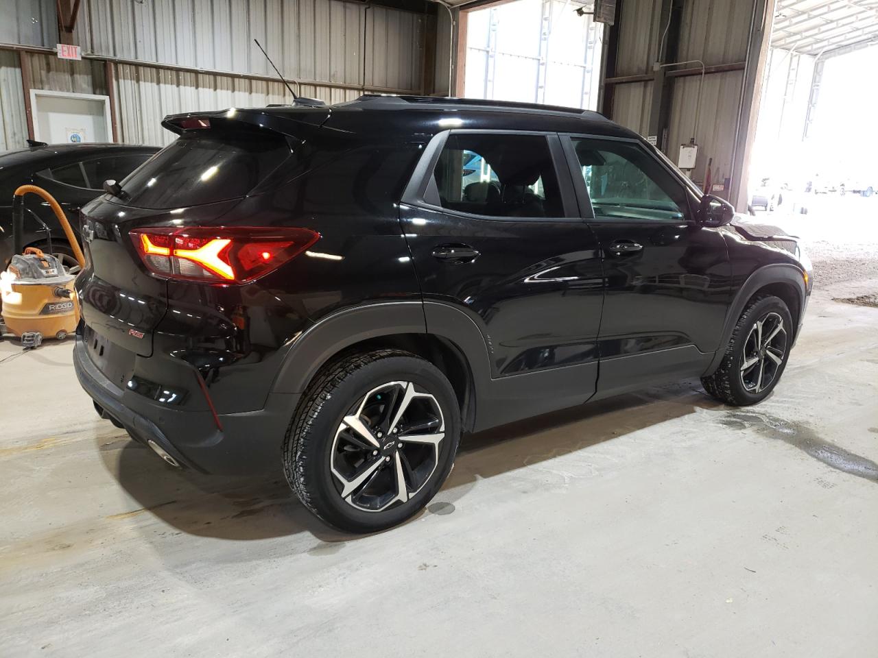 2021 Chevrolet TrailBlazer - Image 3