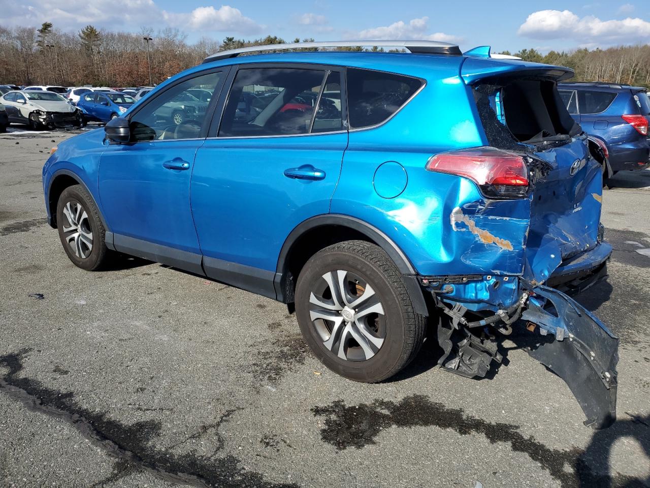 2016 Toyota RAV 4 - Image 2