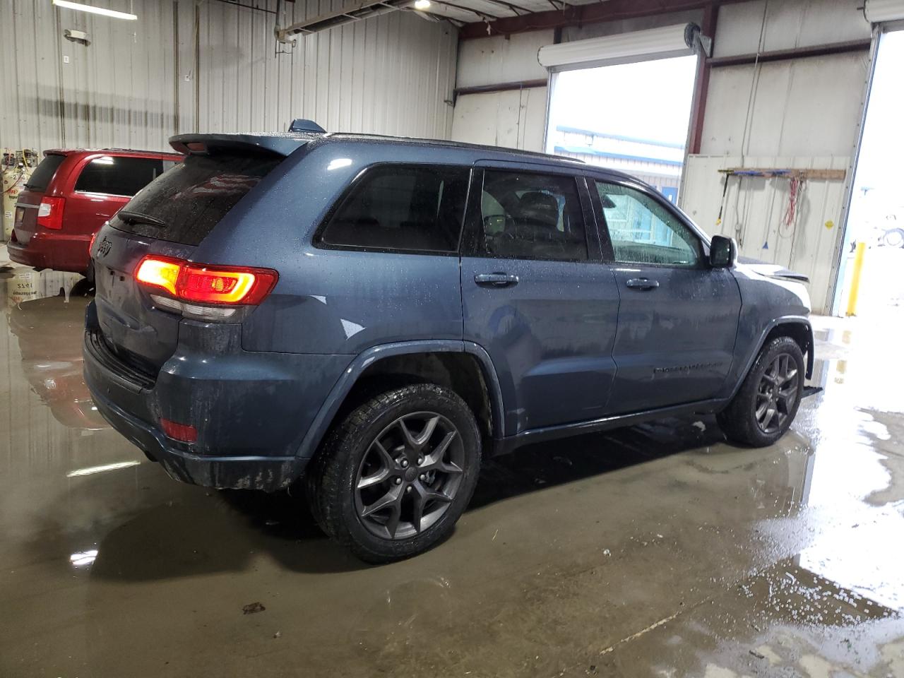 2021 Jeep Grand Cherokee - Image 3
