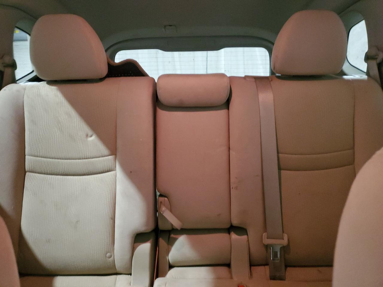 2014 Nissan Rogue - Image 10