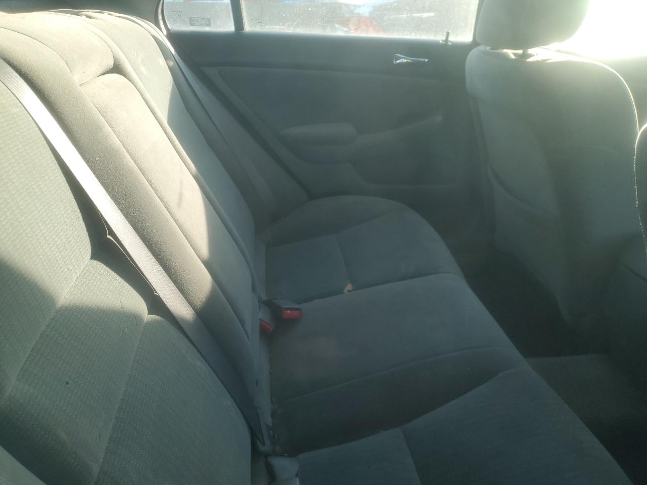 2005 Honda Accord - Image 10
