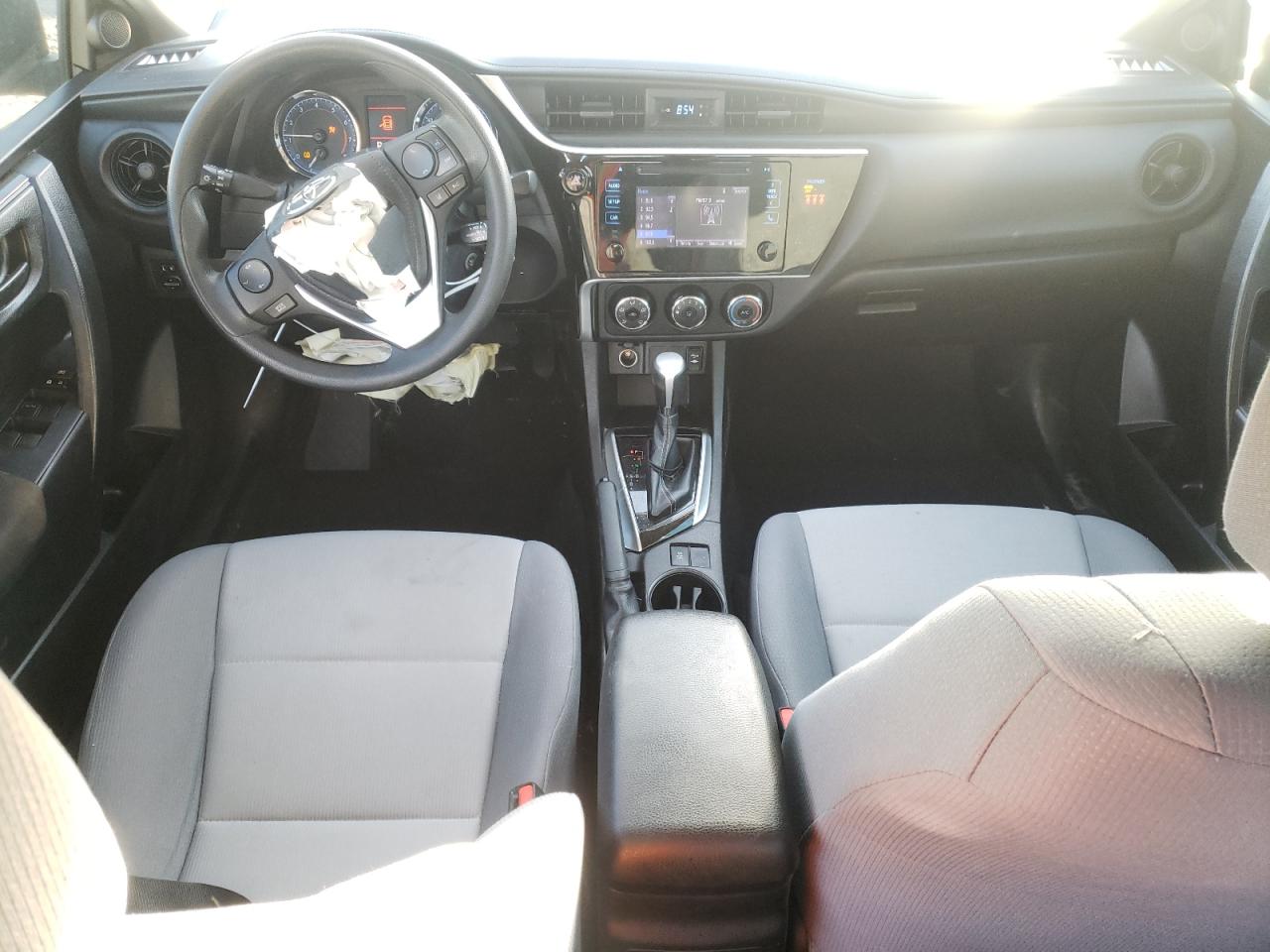 2018 Toyota Corolla - Image 8