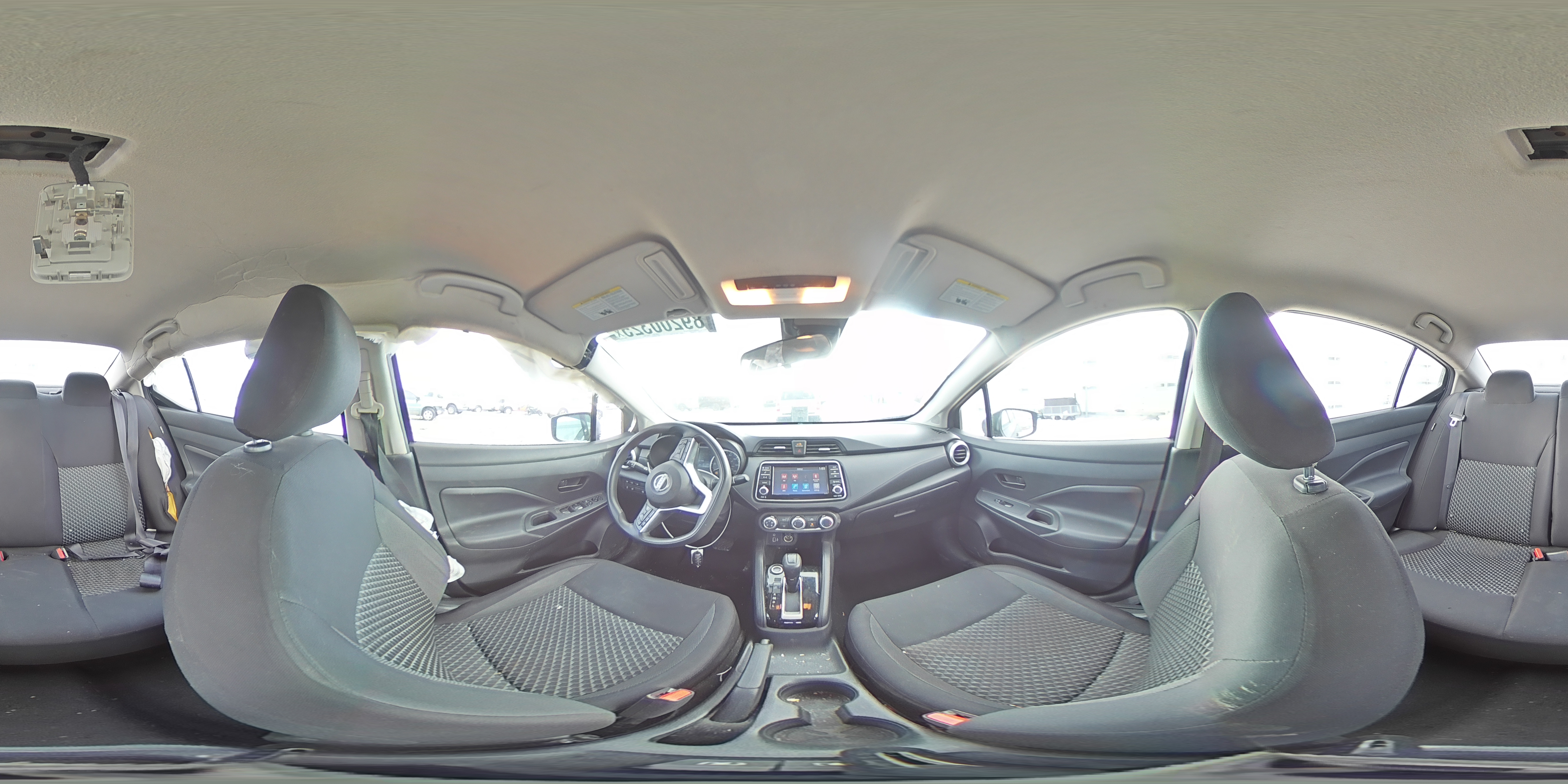 2020 Nissan Versa - Image 12
