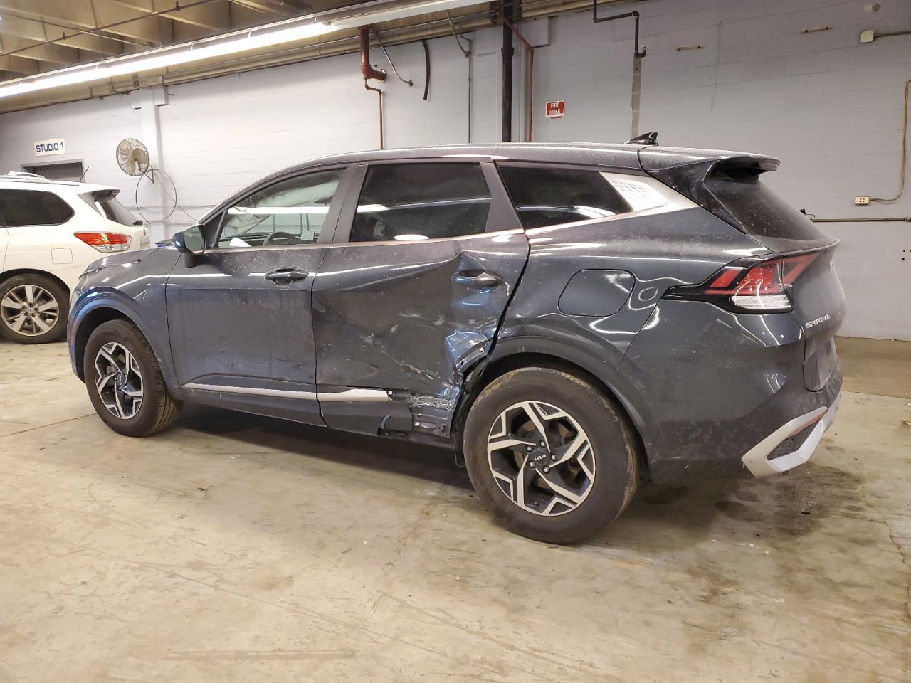 2023 Kia Sportage - Image 2
