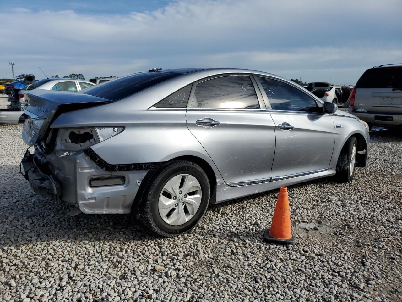 2015 Hyundai Sonata - Image 3