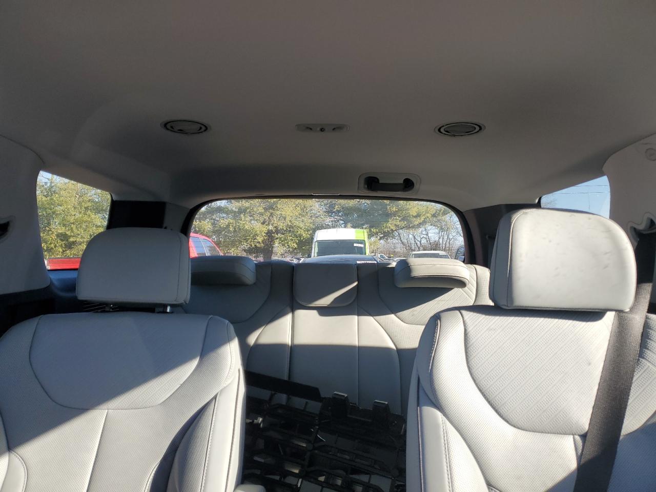 2024 Hyundai Palisade - Image 10