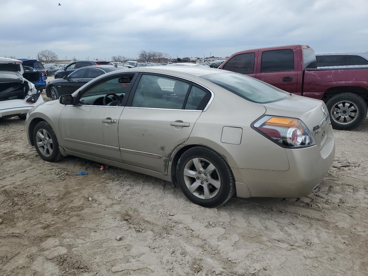 2009 Nissan Altima - Image 2