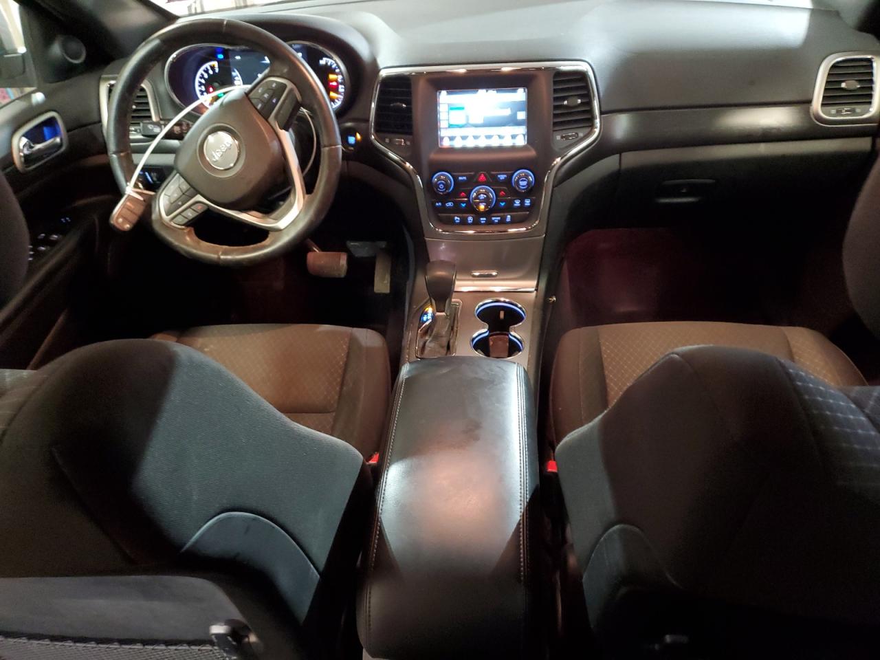 2018 Jeep Grand Cherokee - Image 8