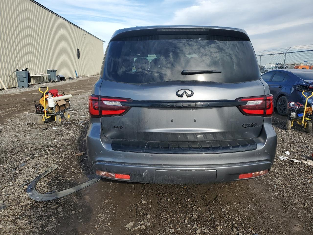 2021 Infiniti QX80 - Image 6