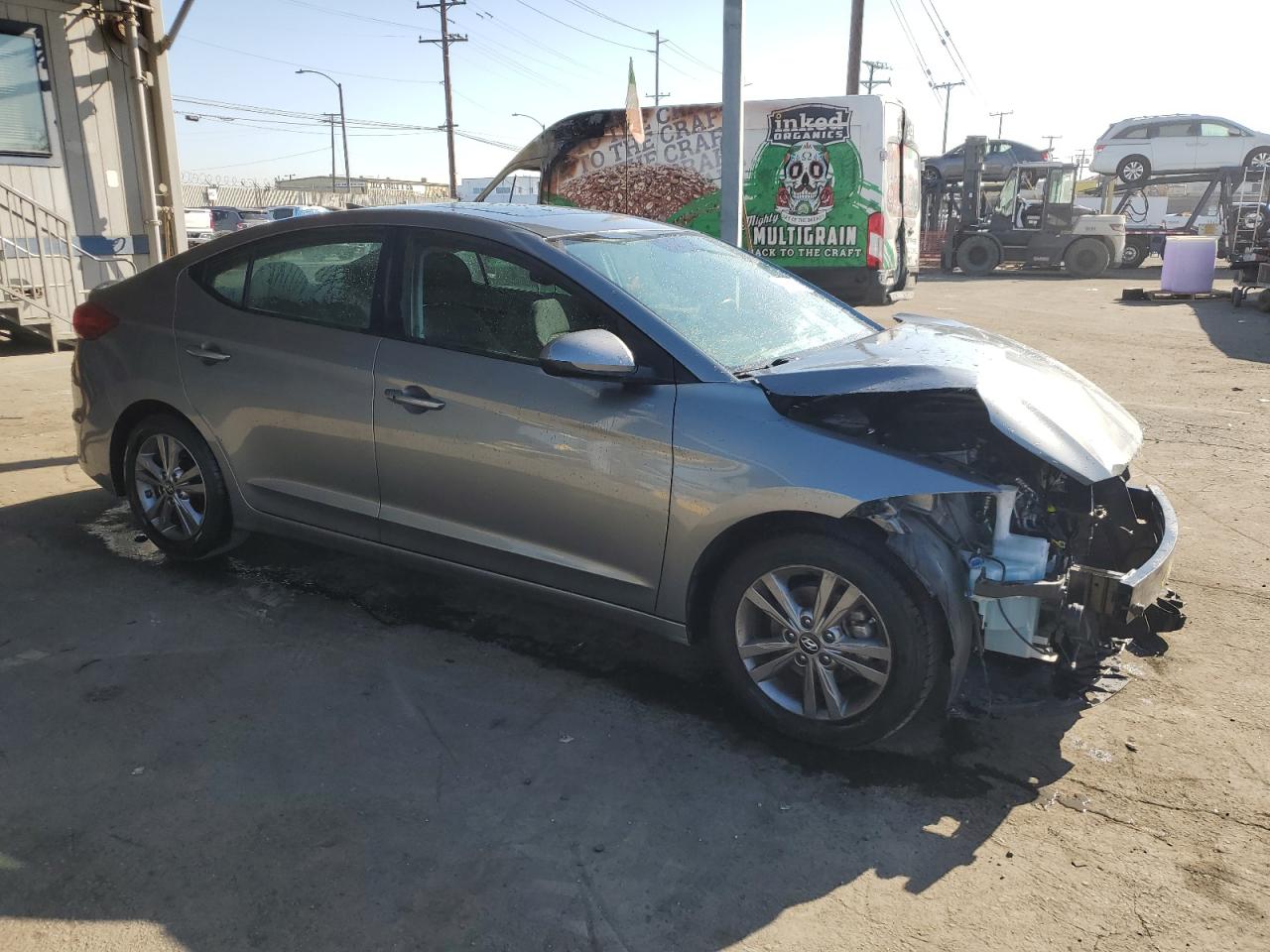 VIN KMHD84LF8HU299450 2017 HYUNDAI ELANTRA no.4