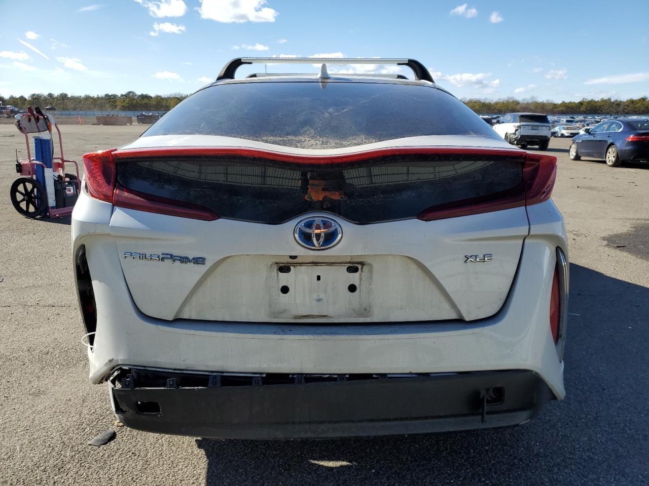 2022 Toyota Prius - Image 6