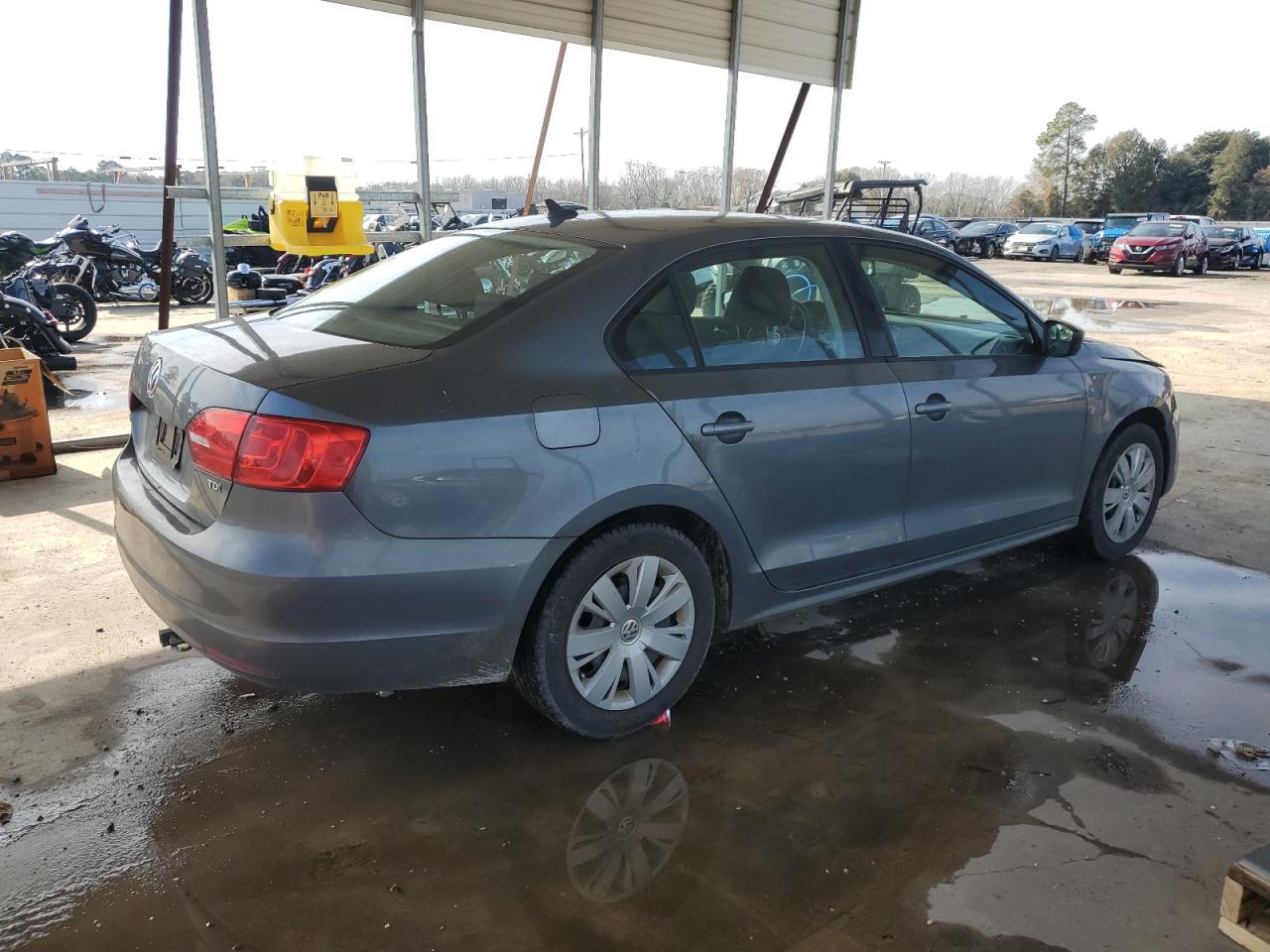 2014 Volkswagen Jetta - Image 3