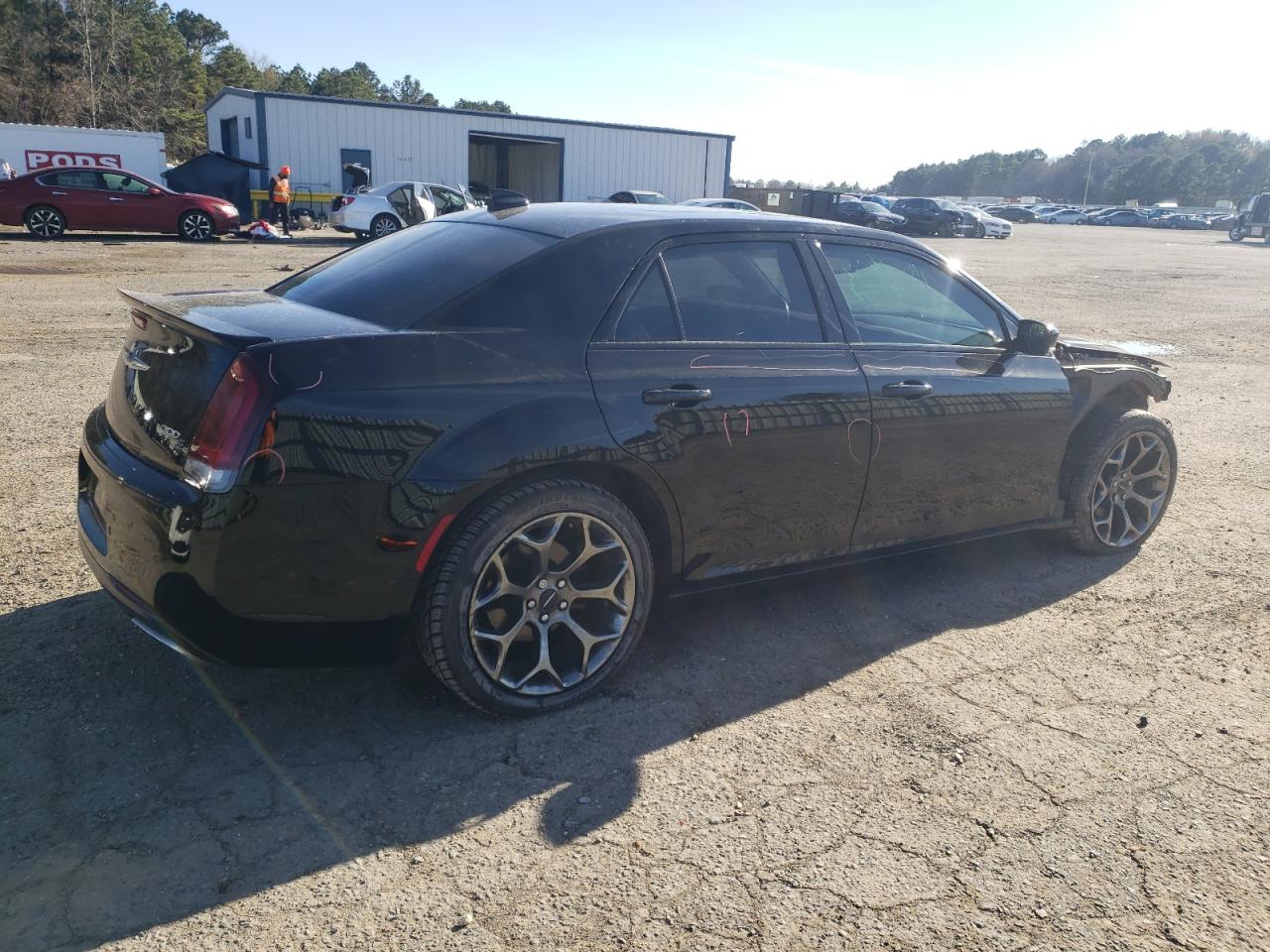 VIN 2C3CCABG3GH165684 2016 CHRYSLER 300 no.3