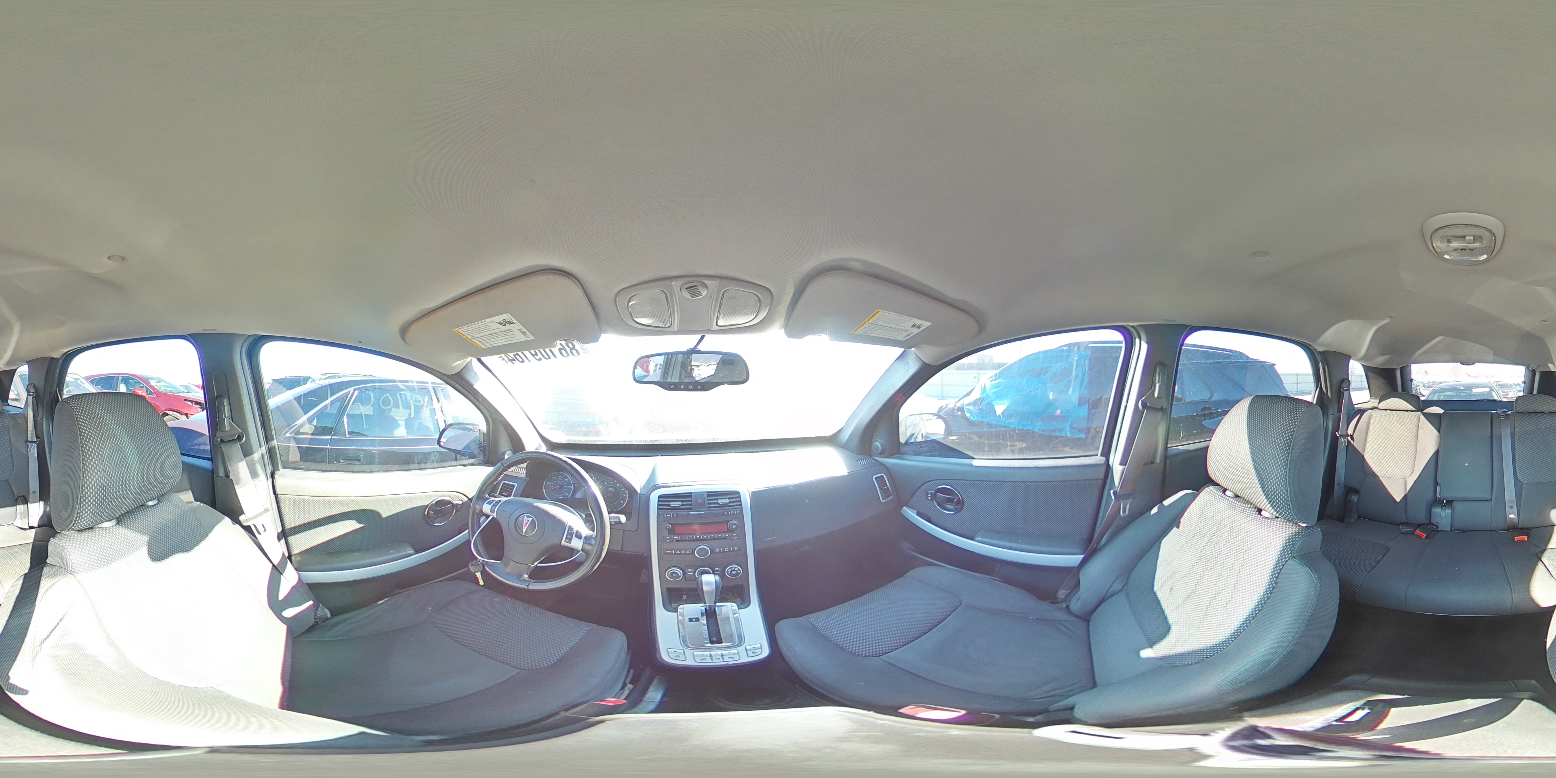 2007 Pontiac Torrent - Image 14