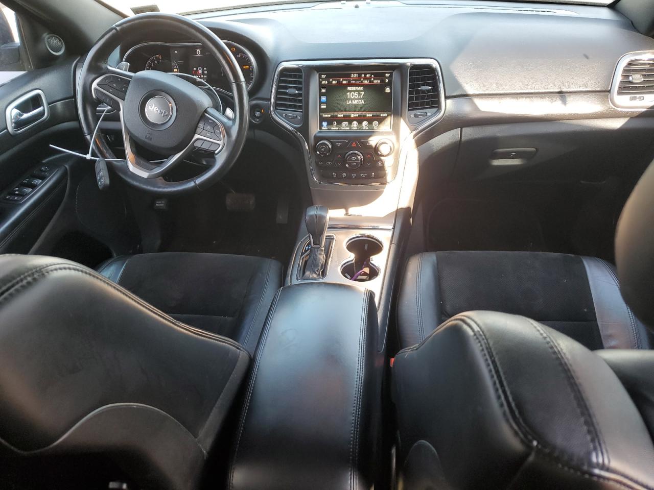 2017 Jeep Grand Cherokee - Image 8